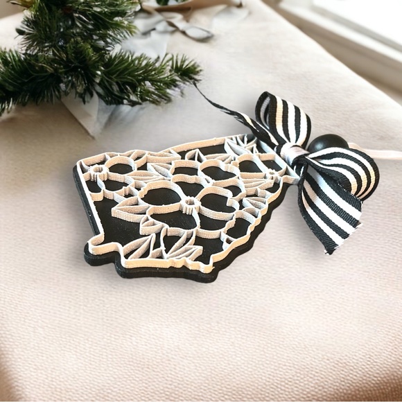 Georgia Cherokee Rose State Flower Car Charm Ornament - Picture 5 of 5